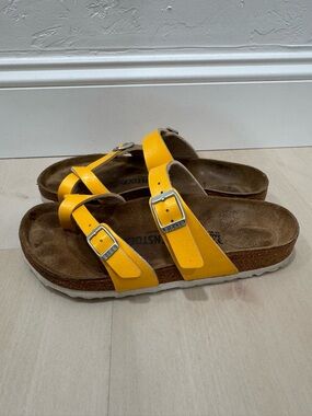 Birkenstock Mayari Yellow Leather Strappy Buckle Sandal Slip On Women's 37